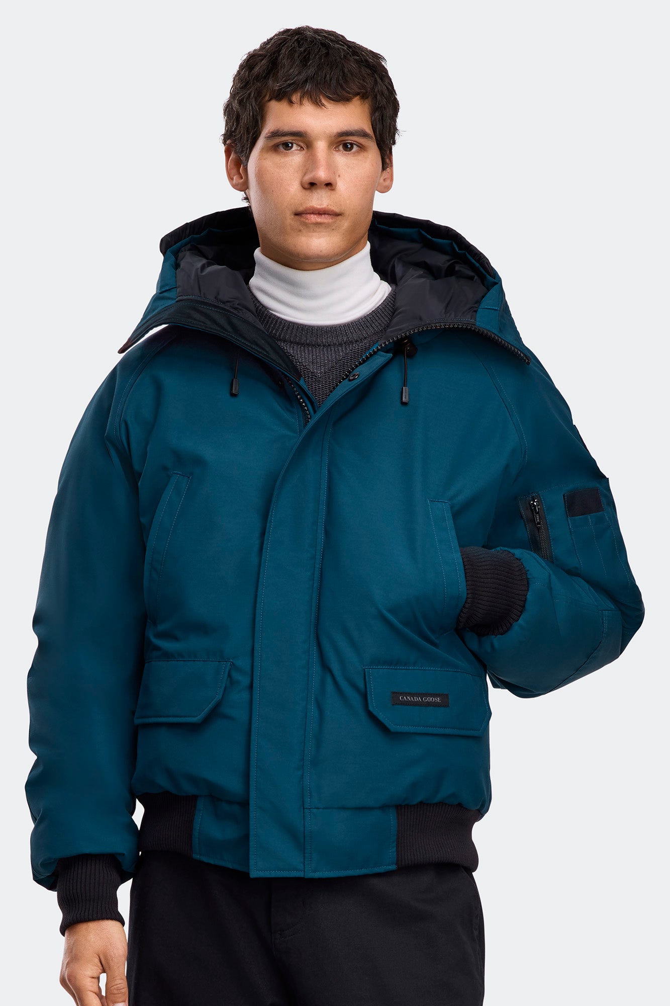   CHILLWACK BOMBER　M7950JL NWOT Canada Goose Graphite Chilliwack Bomber Jacket W/ Fur