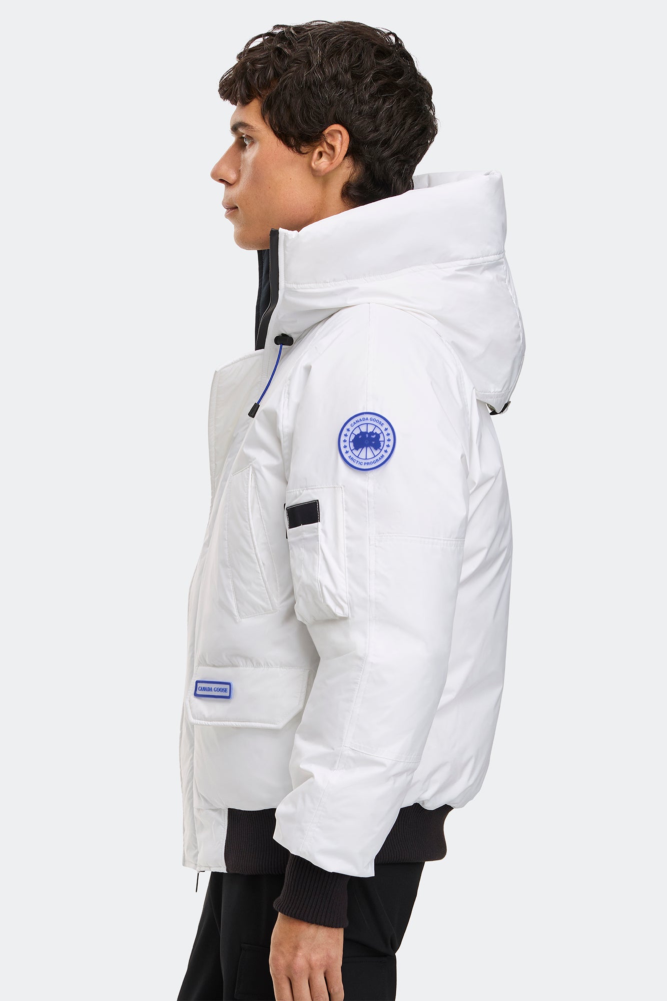 2050U2_9450_b_1763040130