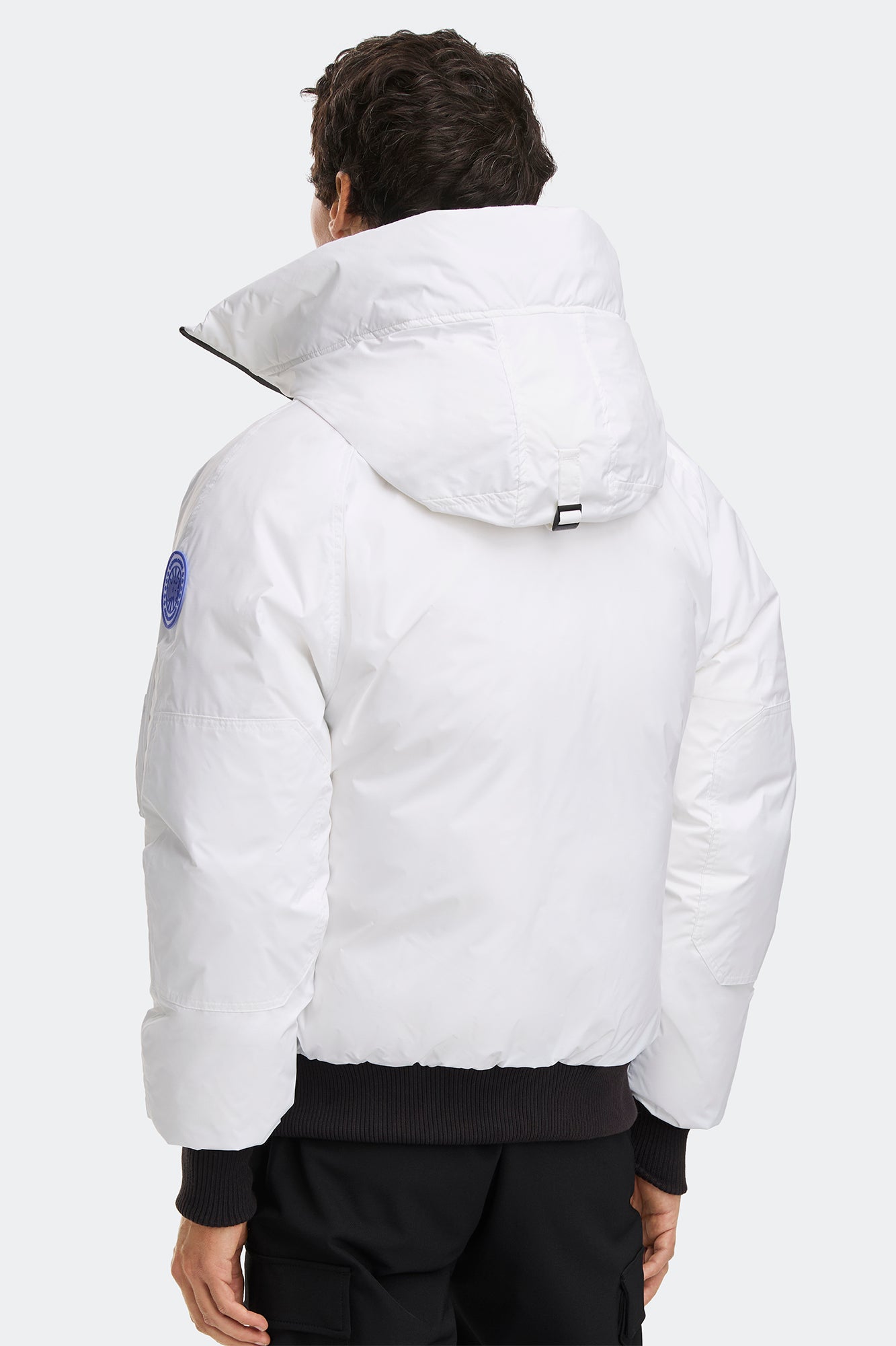 2050U2_9450_d_1763040129