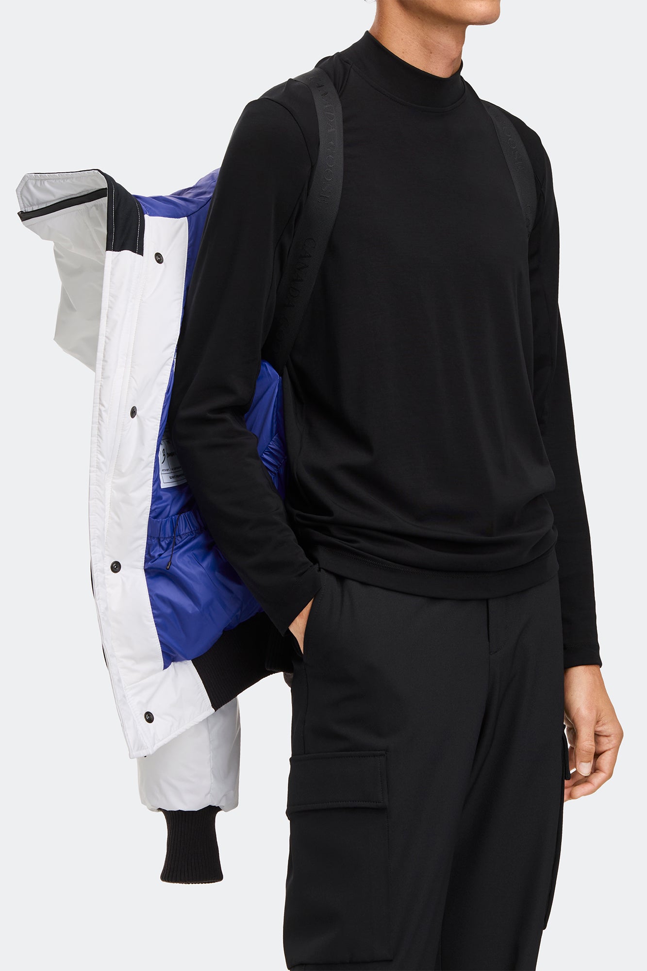 2050U2_9450_t_1763040129