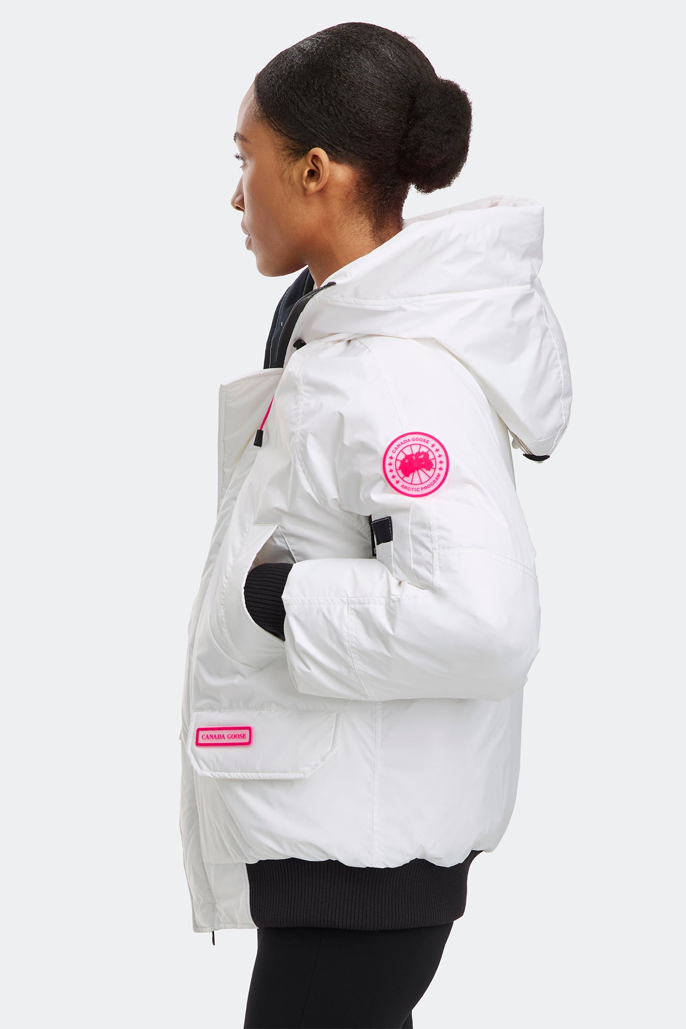 2050U2_9451_b_1763040068