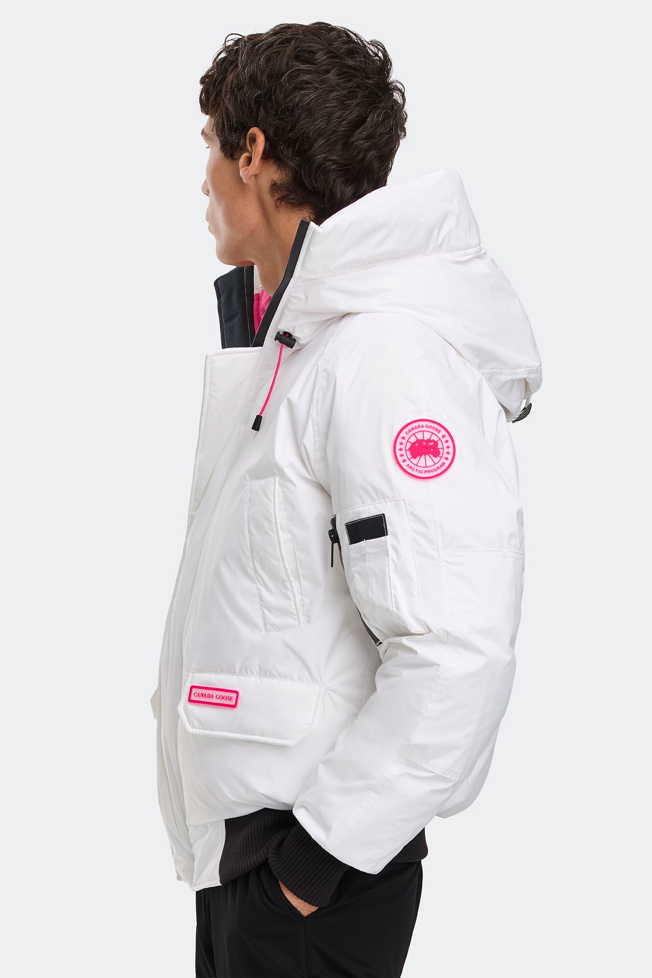 2050U2_9451_c_1763040067