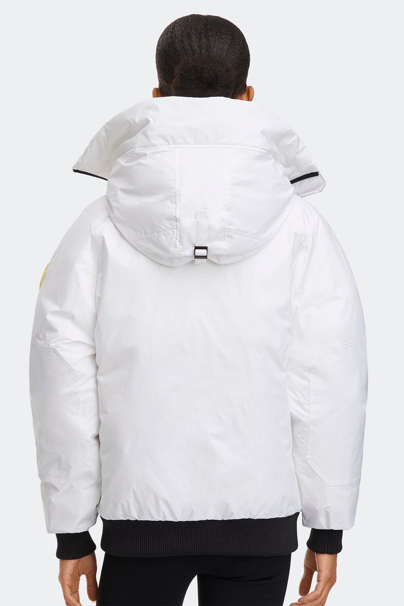 2050U2_9452_d_1763040096