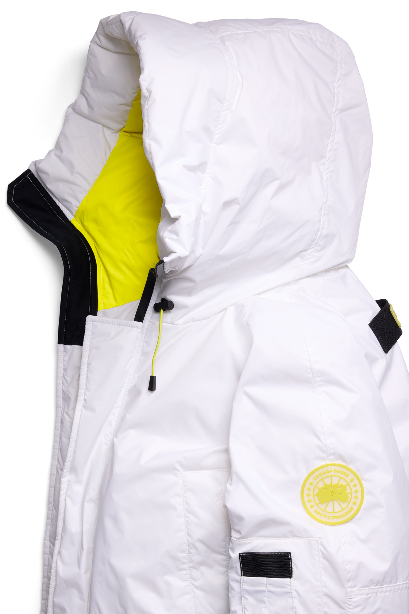 2050U2_9452_p_1763040757