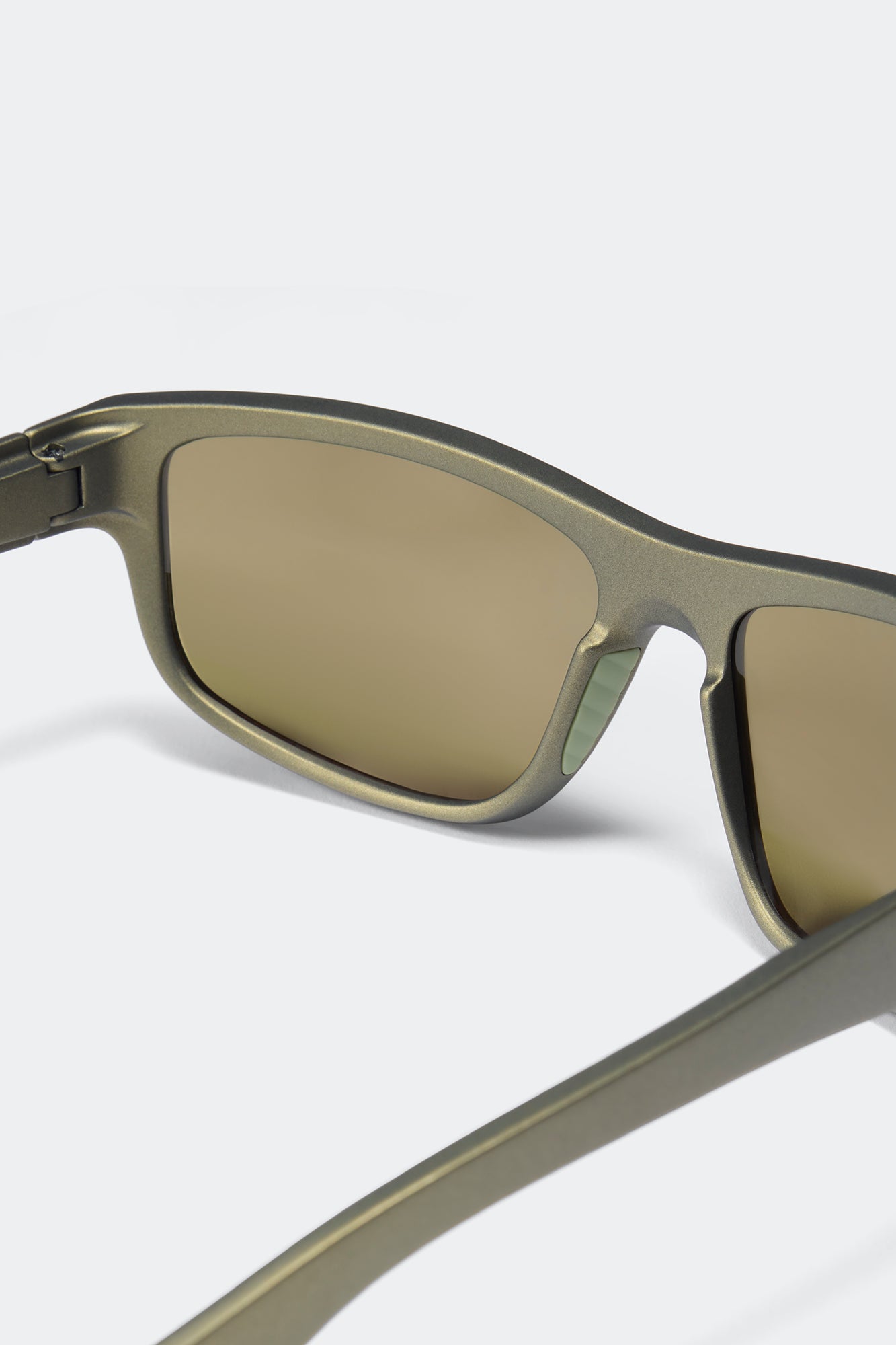 8118M_9060_c_1757004217